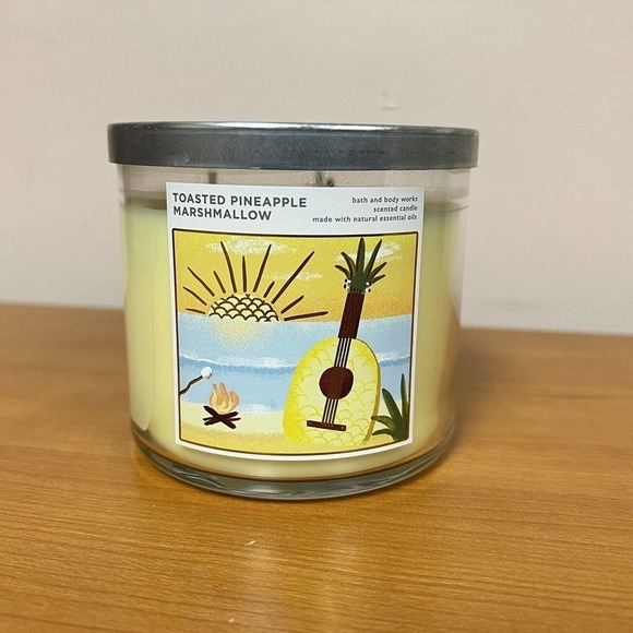 Bath & Body Works 3-wick Scented Candle TOASTED PINEAPPLE MARSHMALLOW - Picture 1 of 3